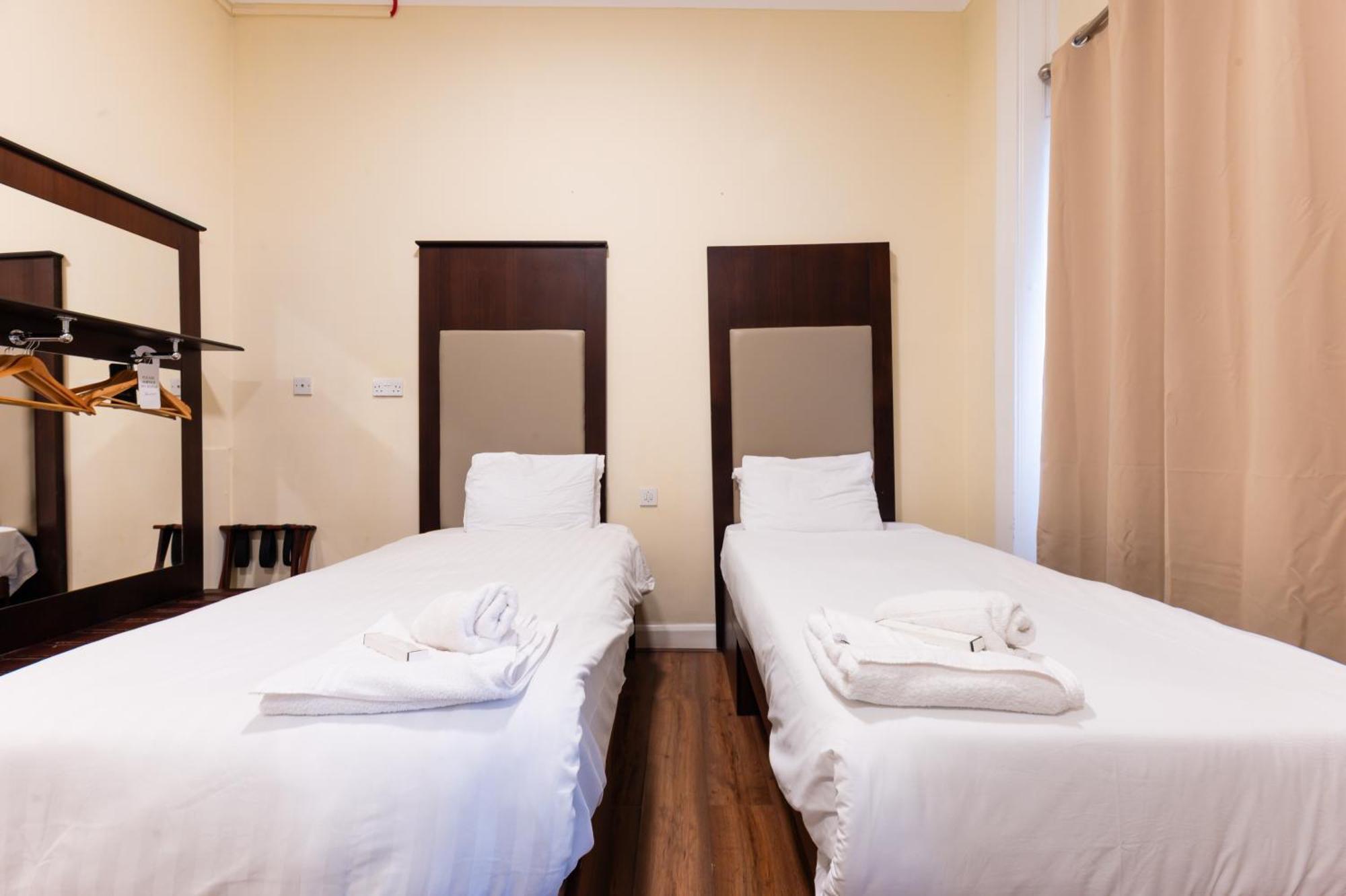 Astoria 3*