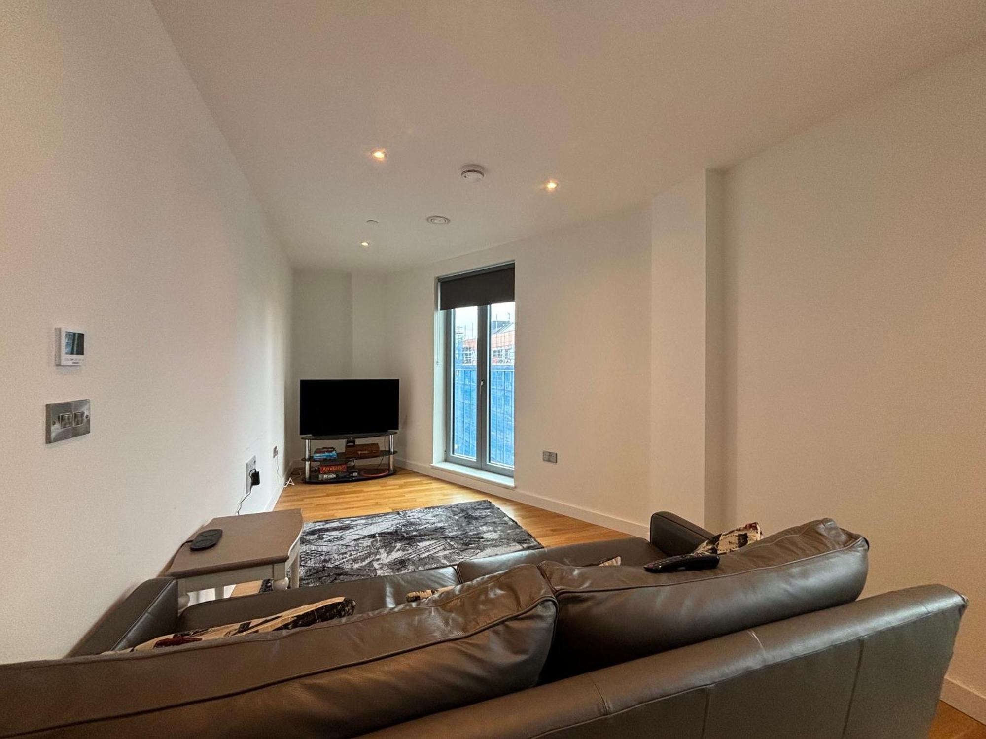 Lägenhet Chic 2bd Flat With Private Balcony In Battersea