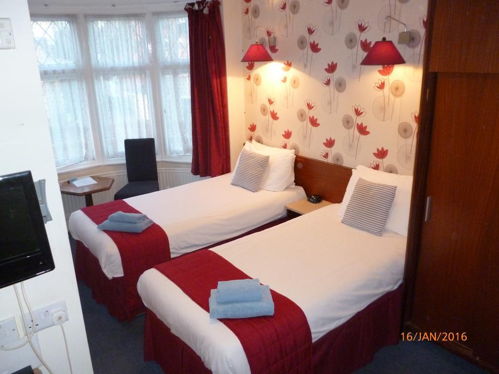Grange Lodge Hotel - B&B * London