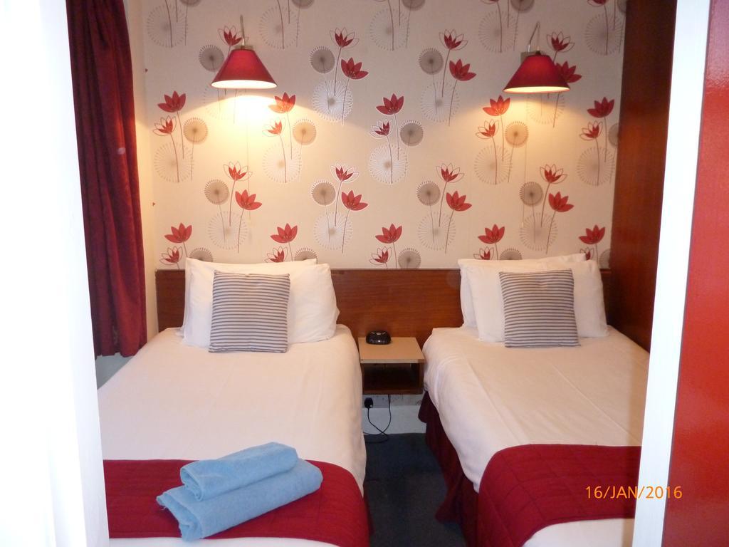 Grange Lodge Hotel - B&B * London