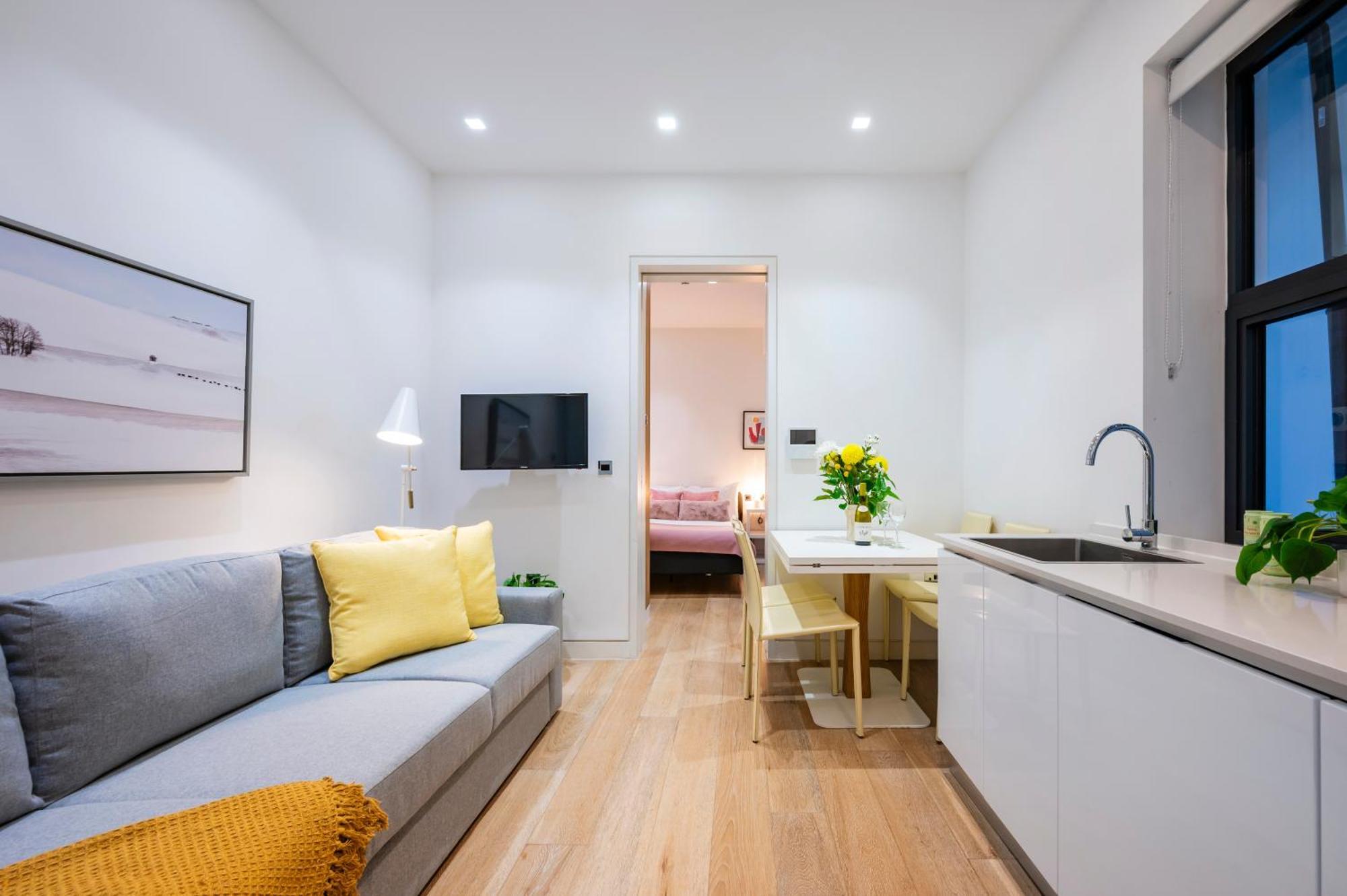 Welcome - The York Apartment *