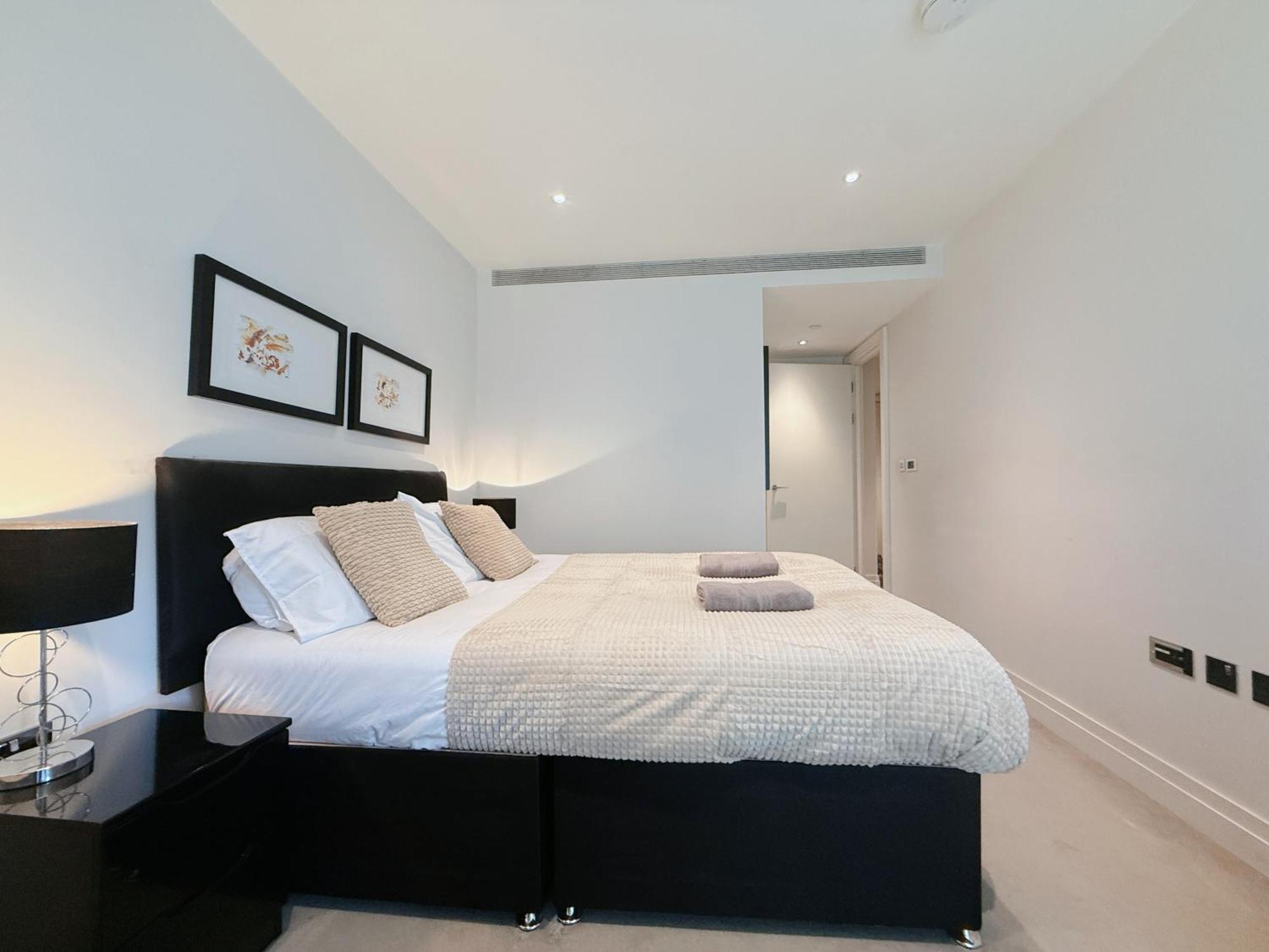 Luxurious And Spacious Near Us Embassy * Londen