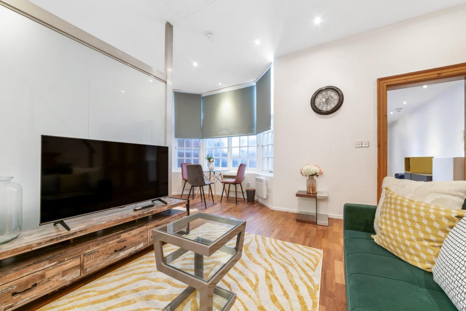 Easy 8mins Walk To Hyde Park, 13mins Walk To Oxford Street Lejlighed London