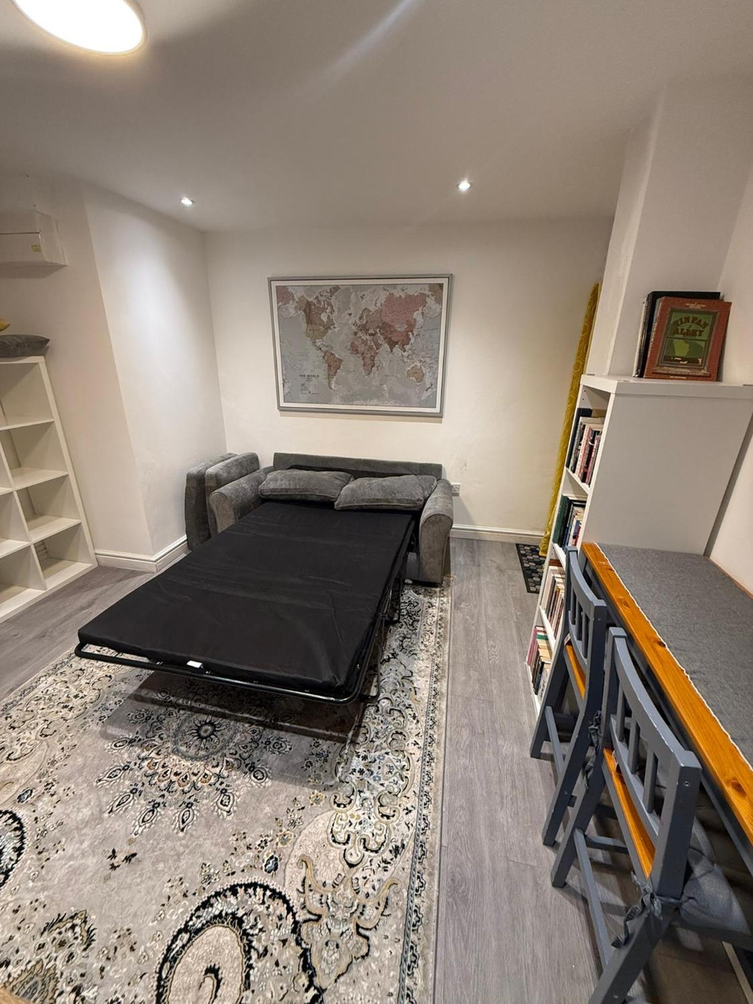 Appartement Bright And Spacious Entire One Bedroom Apartment With Living Room And Private Garden