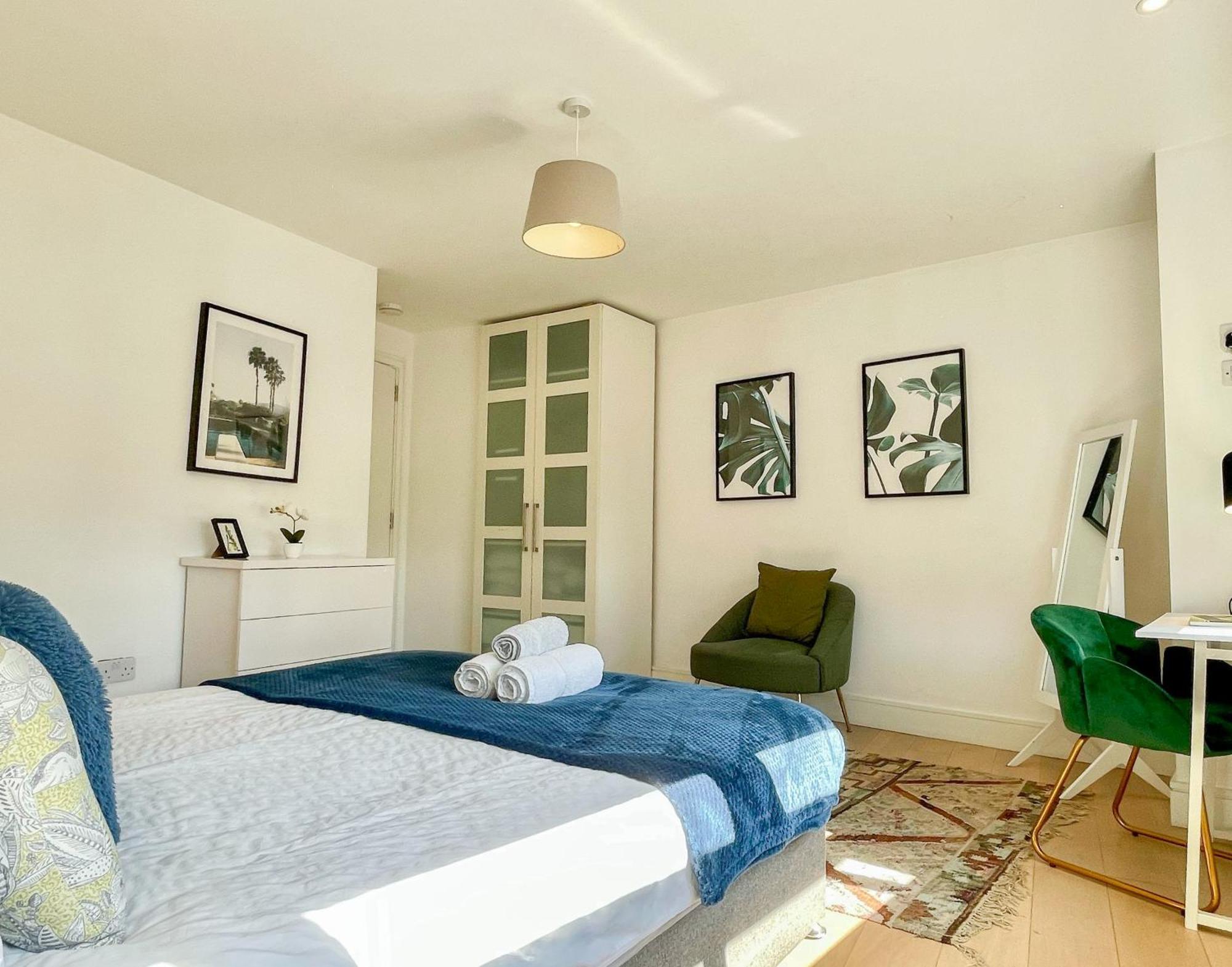 Apartment Modern & 3bedroom Flat With Pvt Balcony Steps From Regent's Park