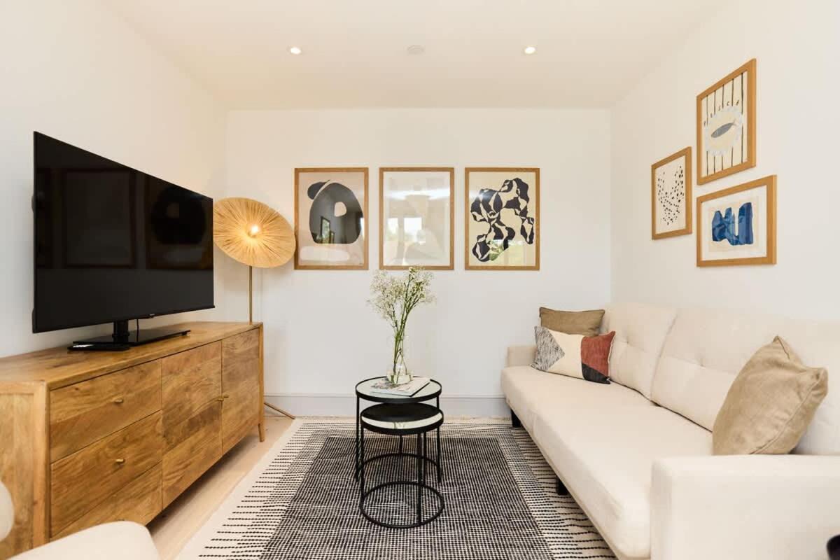 Apartment The South Wimbledon Hideout - Fancy 1bdr Flat With Balcony London