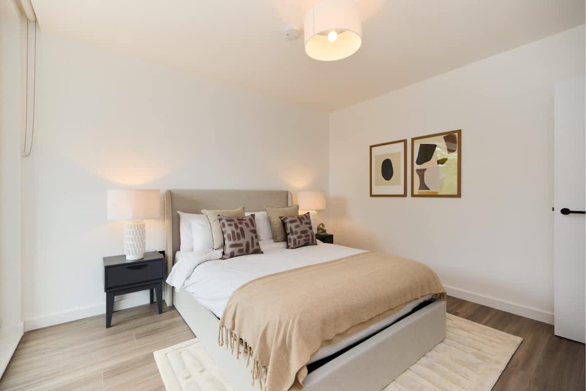 The Tottenham Escape - Lovely 2bdr Flat With Balcony Apartment *