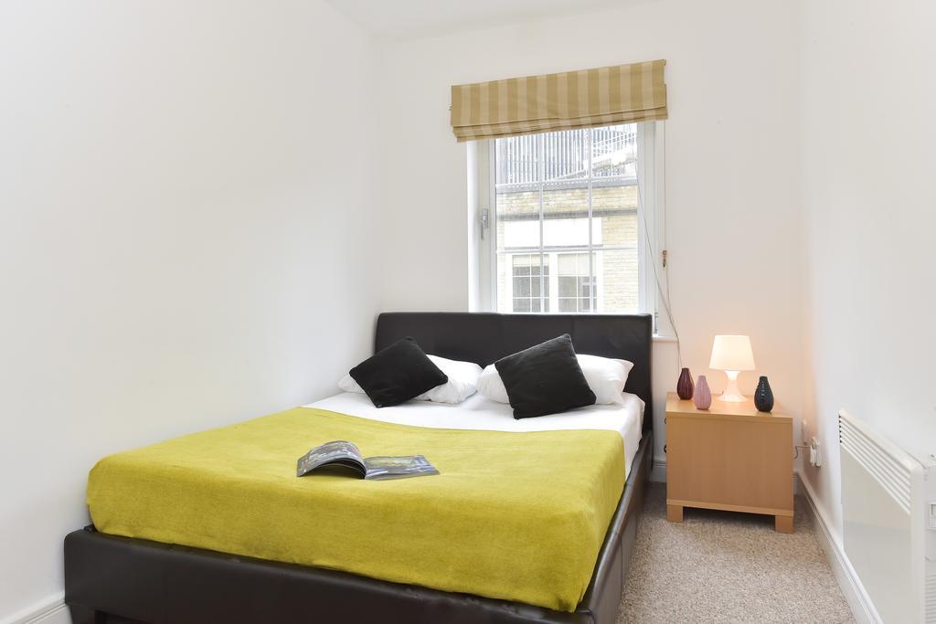 Beautiful 4-bedroom Flat In Bridge/borough! Apartment
