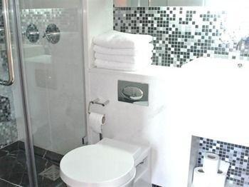Zen - Canary Wharf Hotel 4*