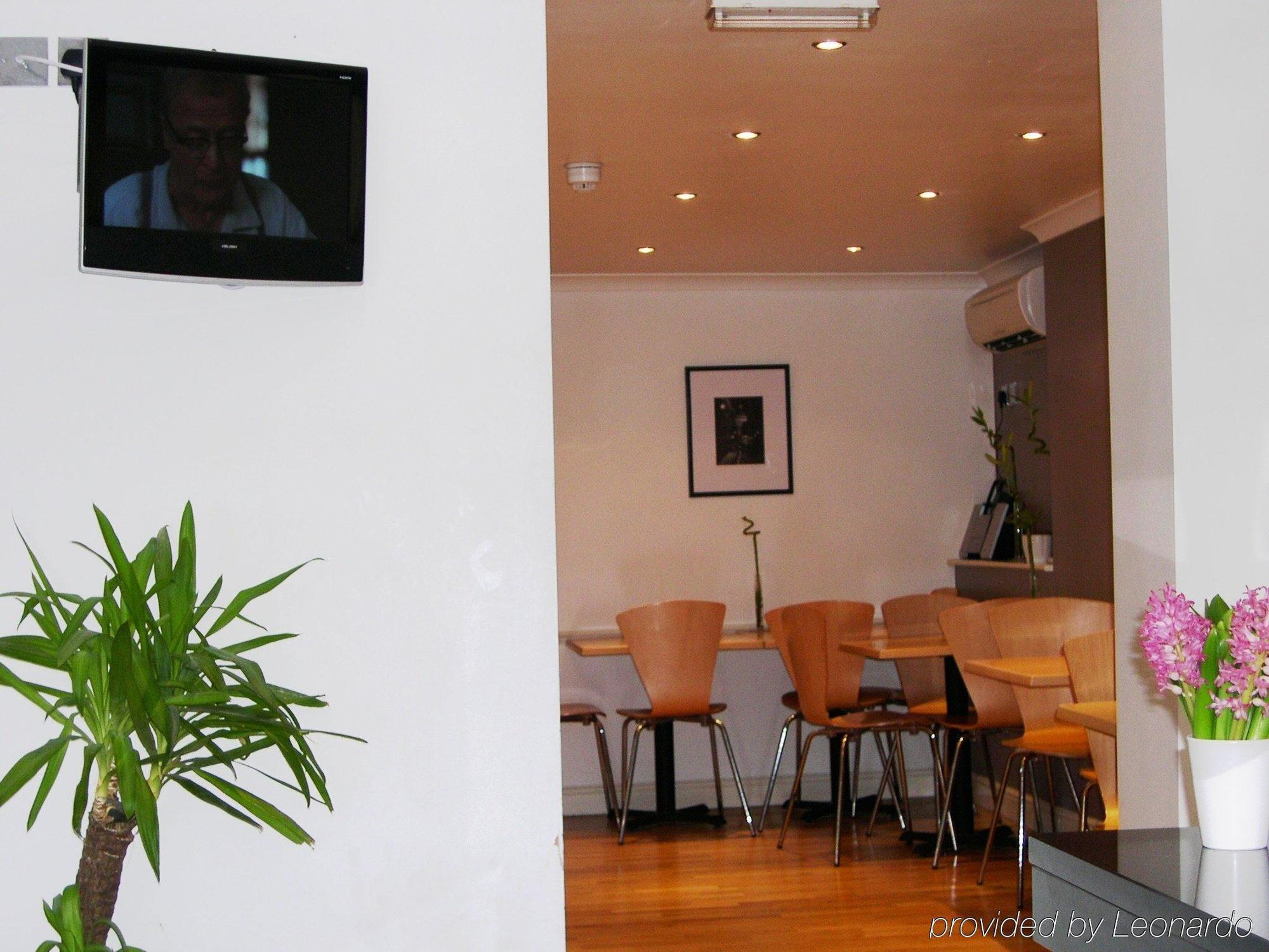 Nox Hyde Park Aparthotel London