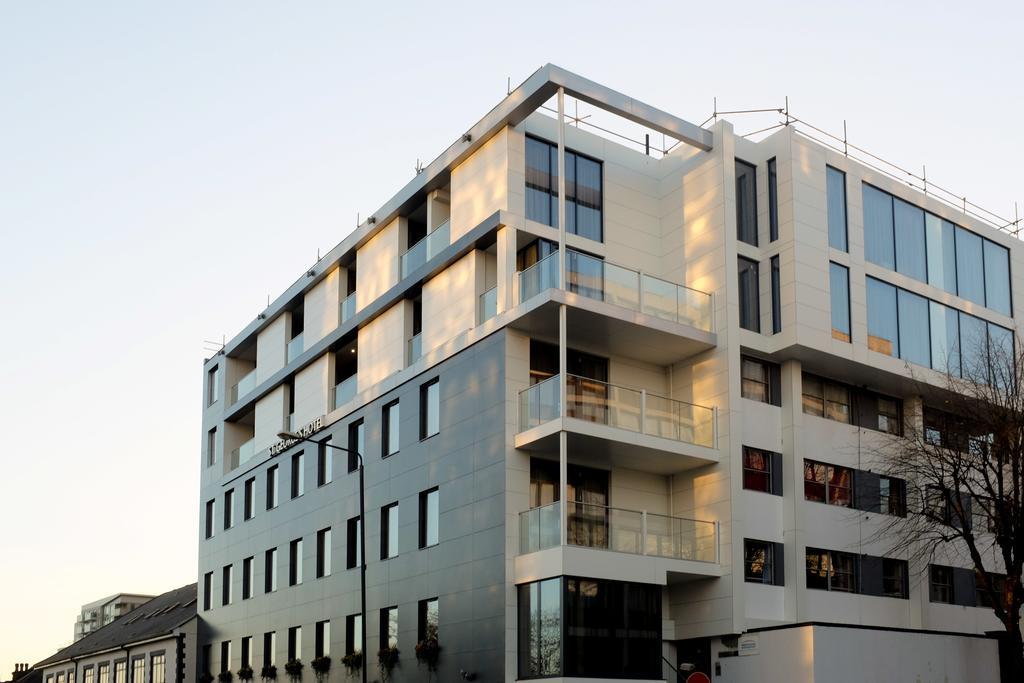 St George's - Wembley 4* London