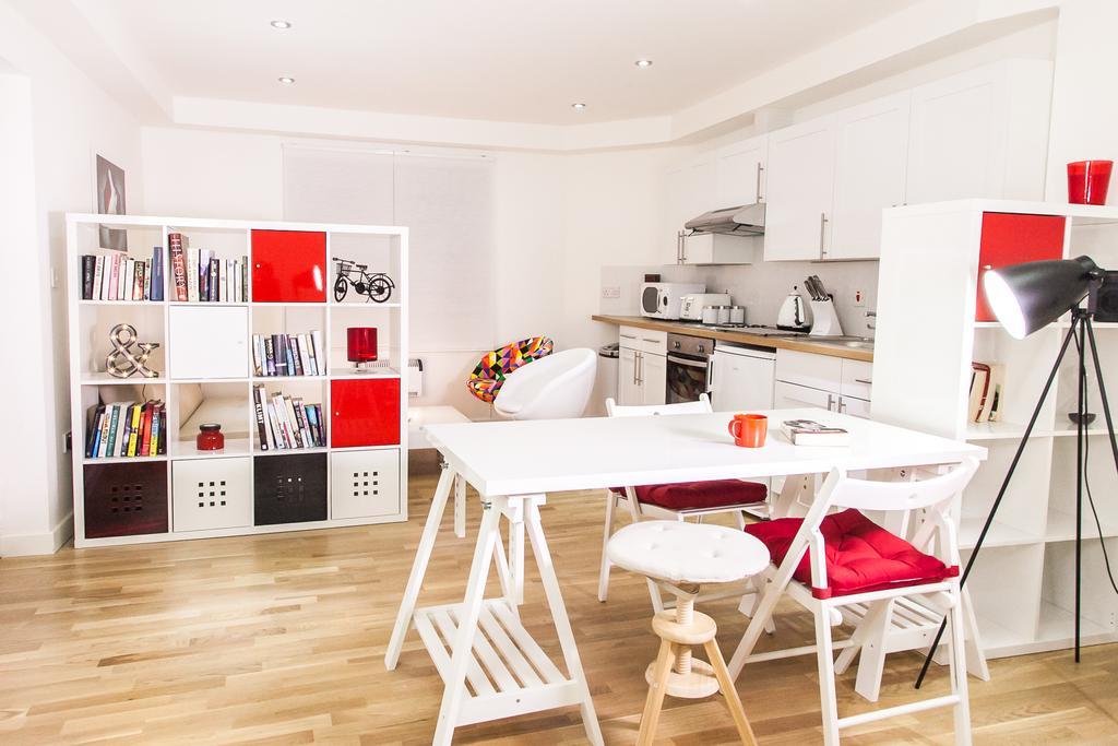 Cavendish Apartment * London