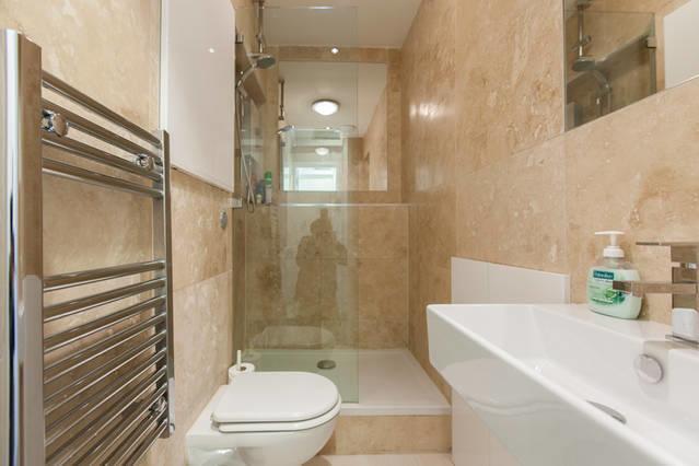 Craven Terrace Apartment *