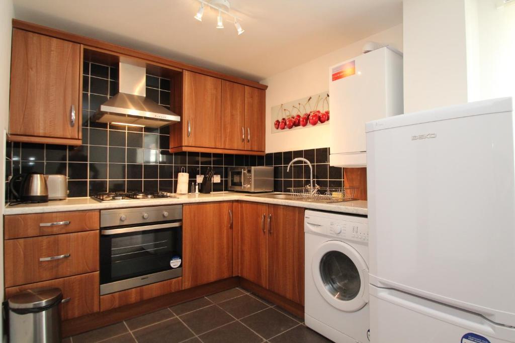 Excel Apartments Stratford 4*