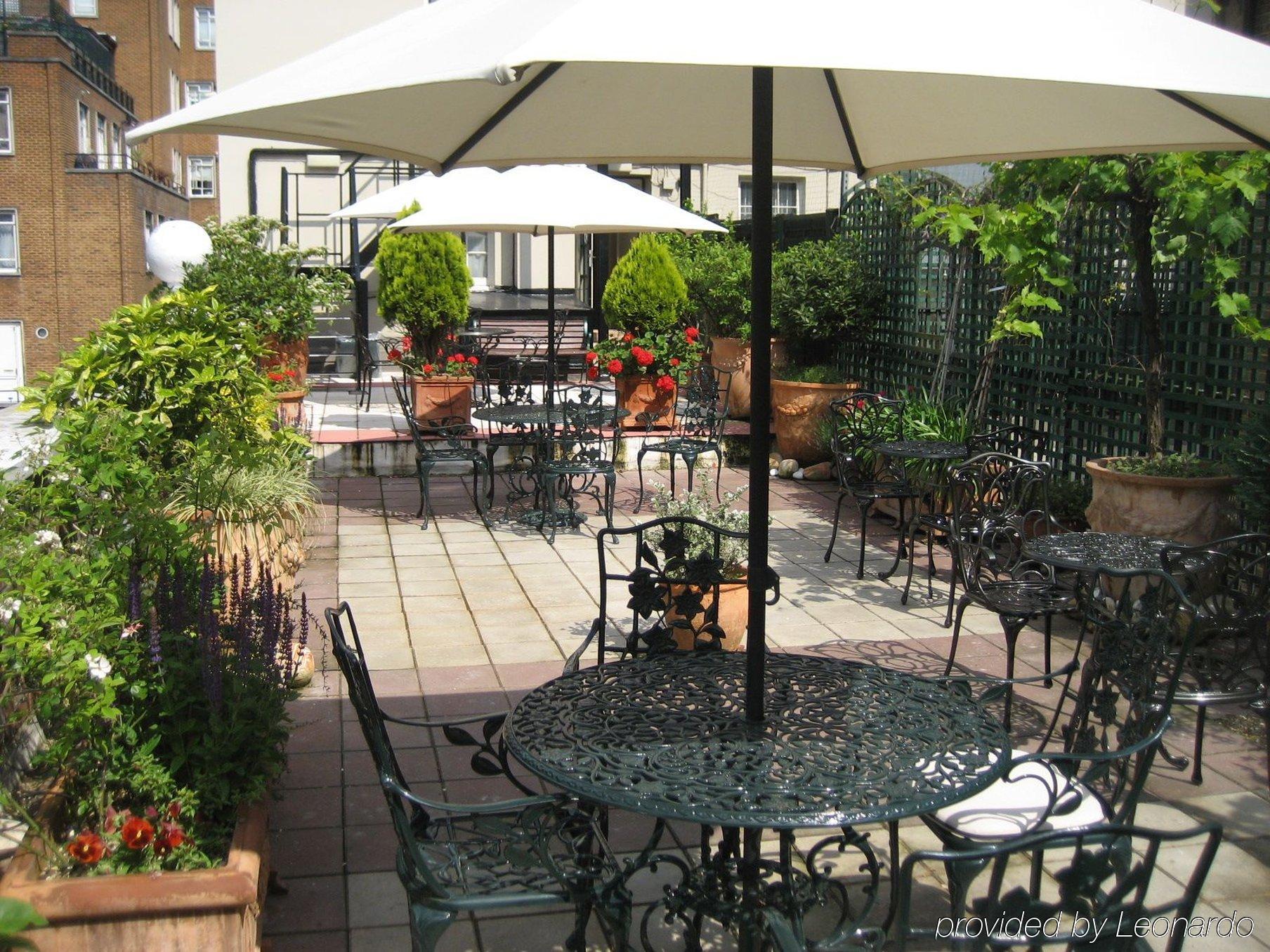 Knightsbridge Roof Garden 3* London