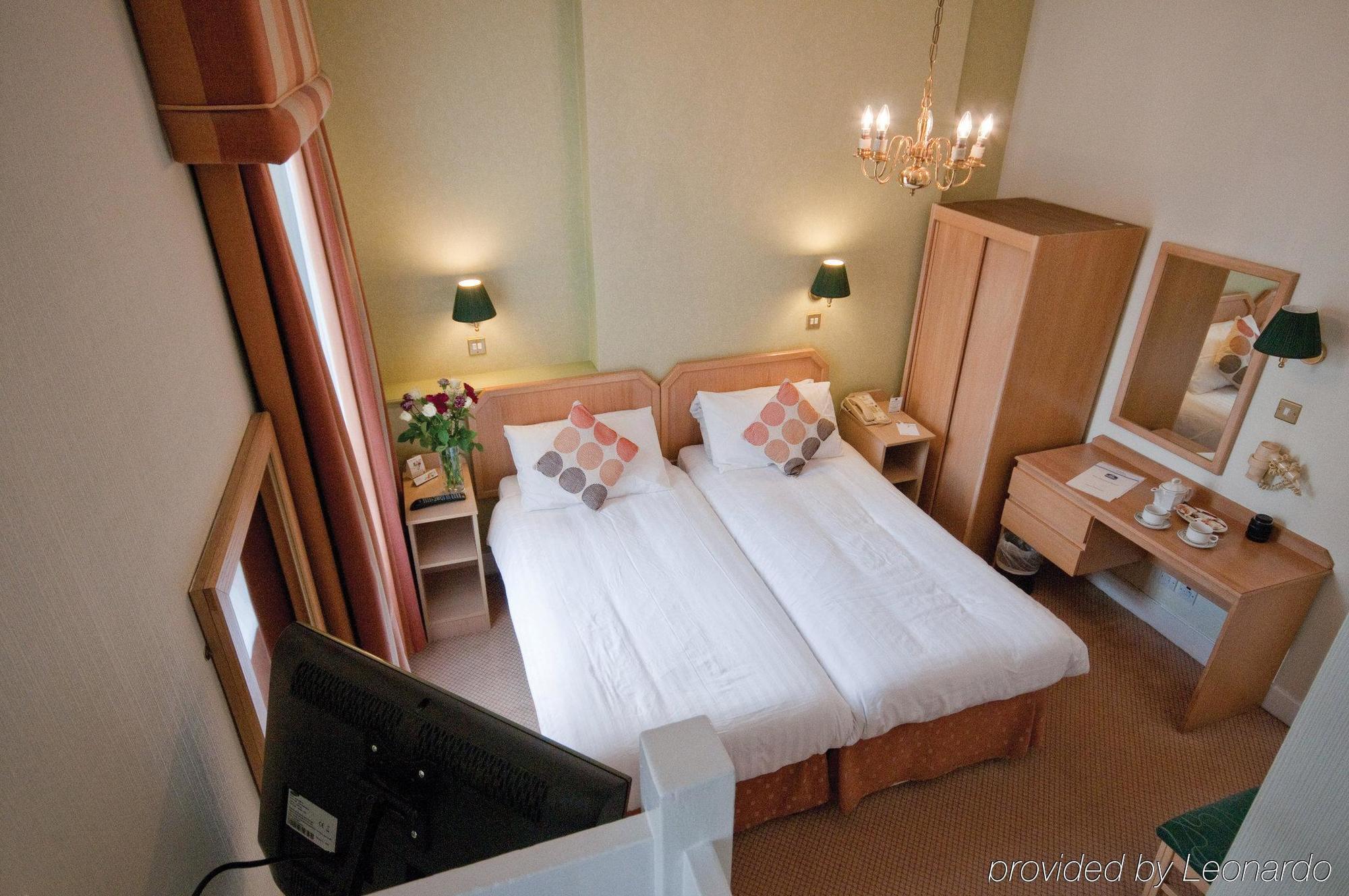 Phoenix 4* London