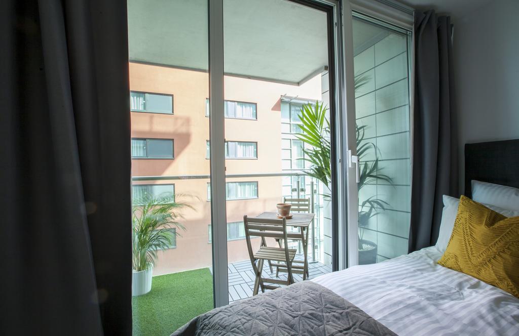 Royal Victoria Docks Apartment *