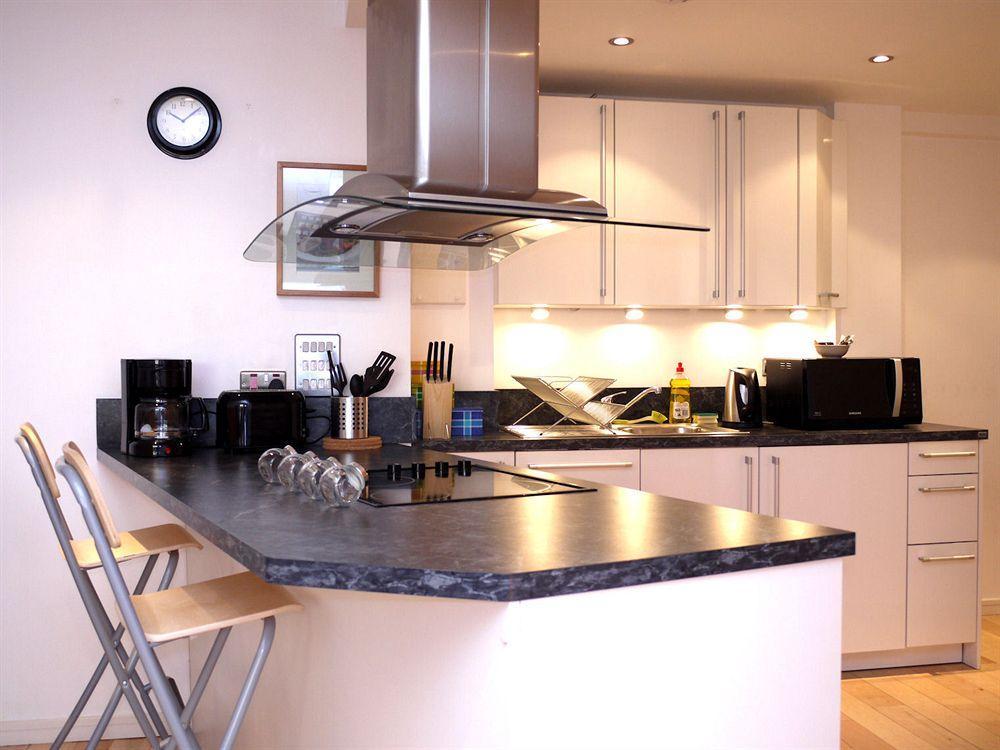Beautiful 4-bedroom Flat In Bridge/borough! Lägenhet
