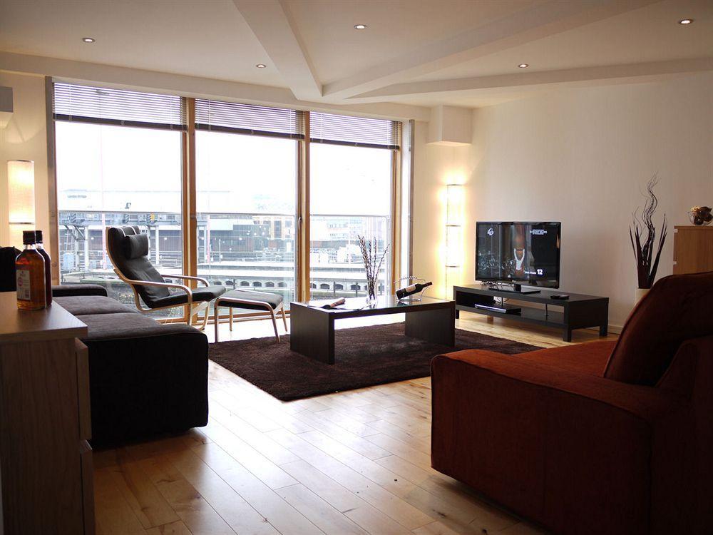 Beautiful 4-bedroom Flat In Bridge/borough!