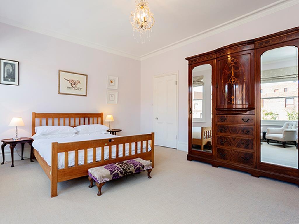Hotel Vive Unique House Colet Gardens- West Kensington London
