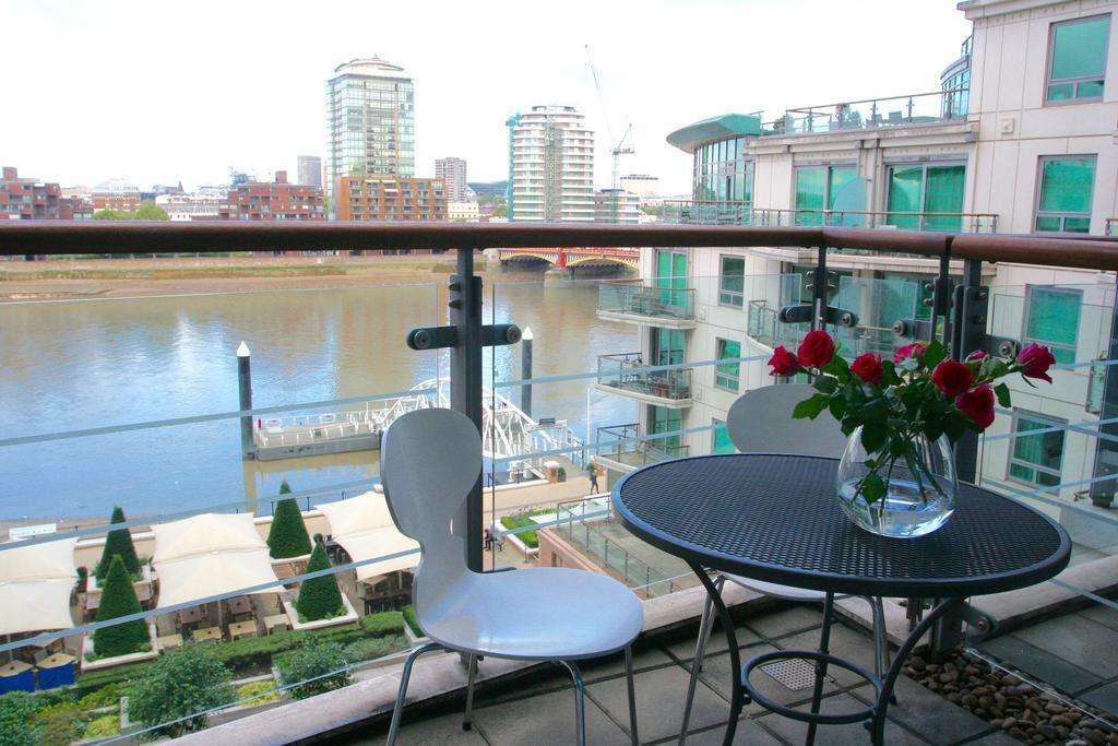 Stunning Flat Overlooking The Thames London