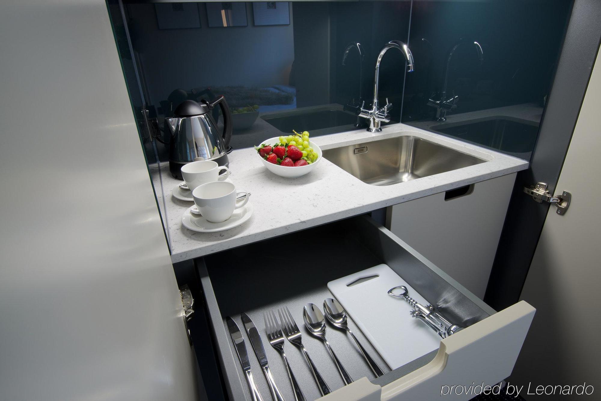Hotel The Resident Soho 4*