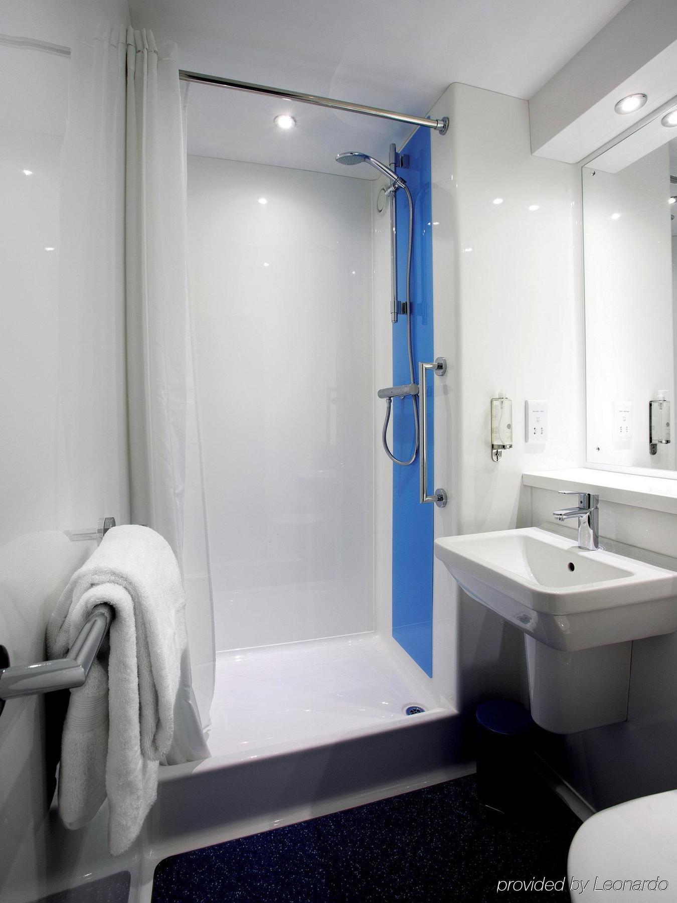 Travelodge Farringdon Hotell 3*