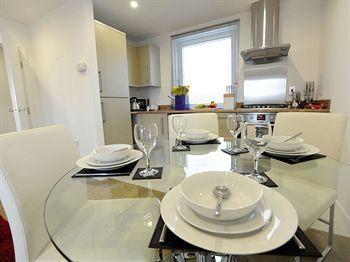 Apple Apartments Limehouse Basin *