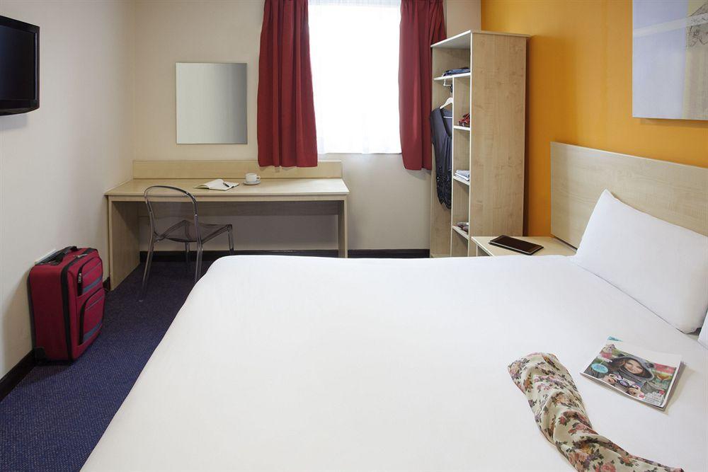 Ibis Styles Walthamstow Hotel London