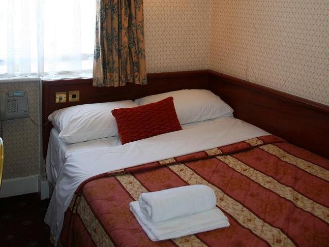 Avon Hotel London