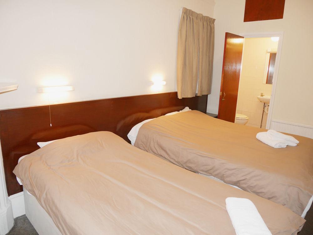 Queens Bed & Breakfast