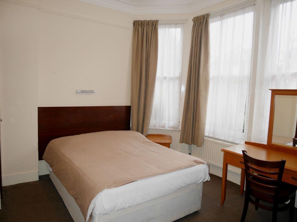 Queens Bed & Breakfast
