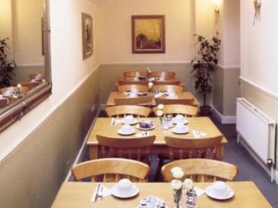 Wedgewood Hotell 2*