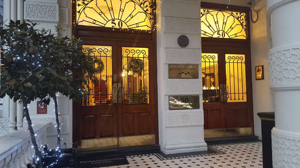 Commodore Hotell 3*