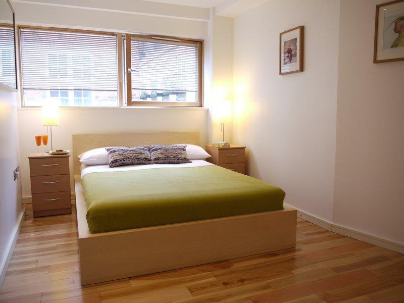 Apartment Beautiful 4-bedroom Flat In Bridge/borough! *