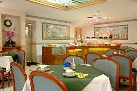 Norfolk Plaza Hotell