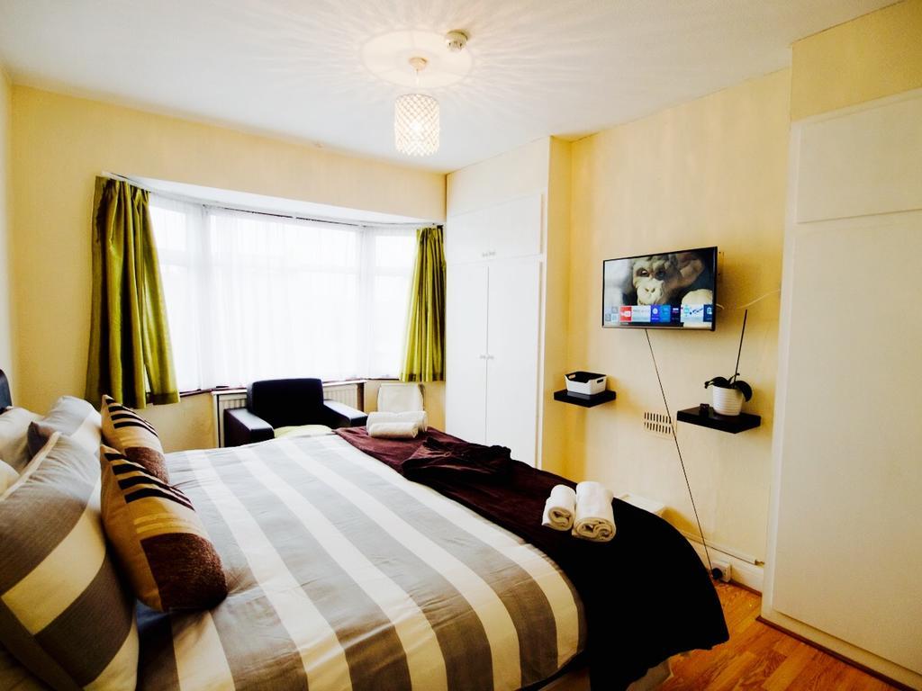 Bed & Breakfast Gable London