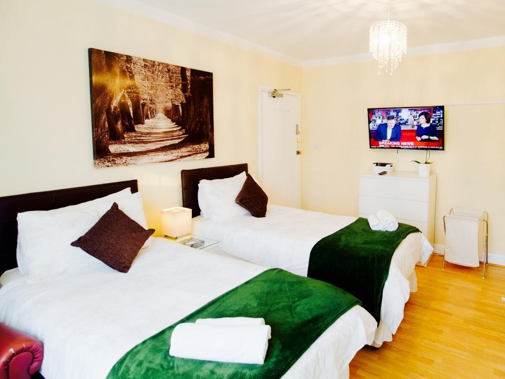 Gable Bed & Breakfast London