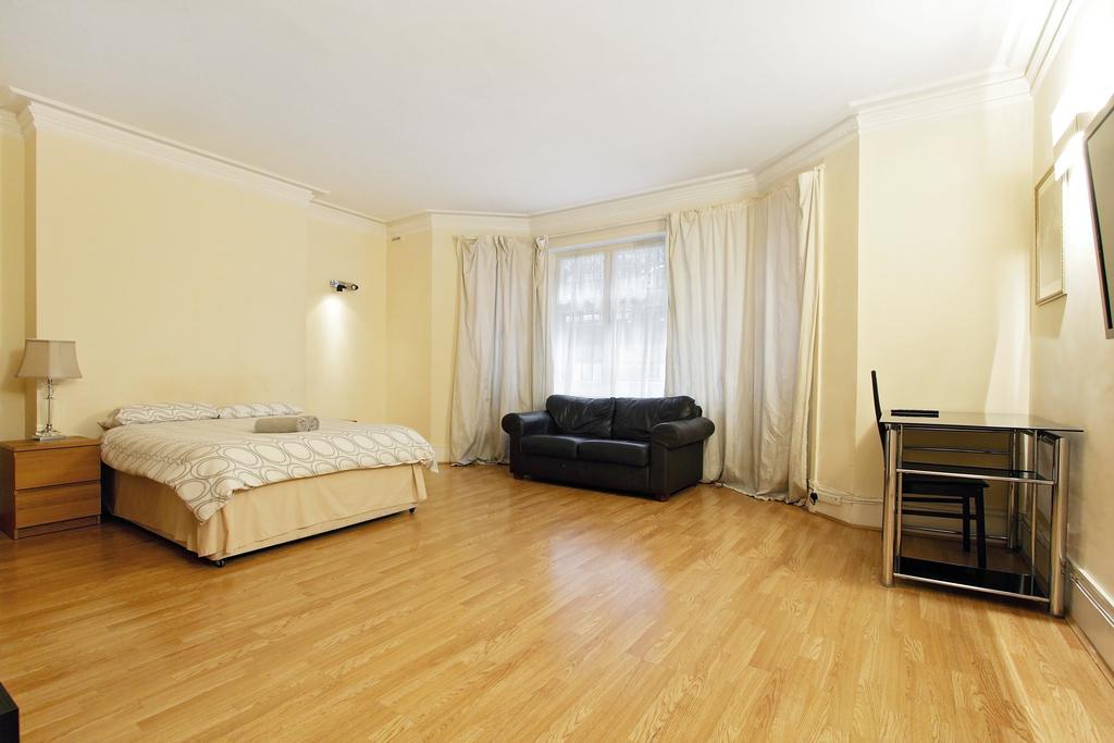 Hyde Park Serviced Apartment
