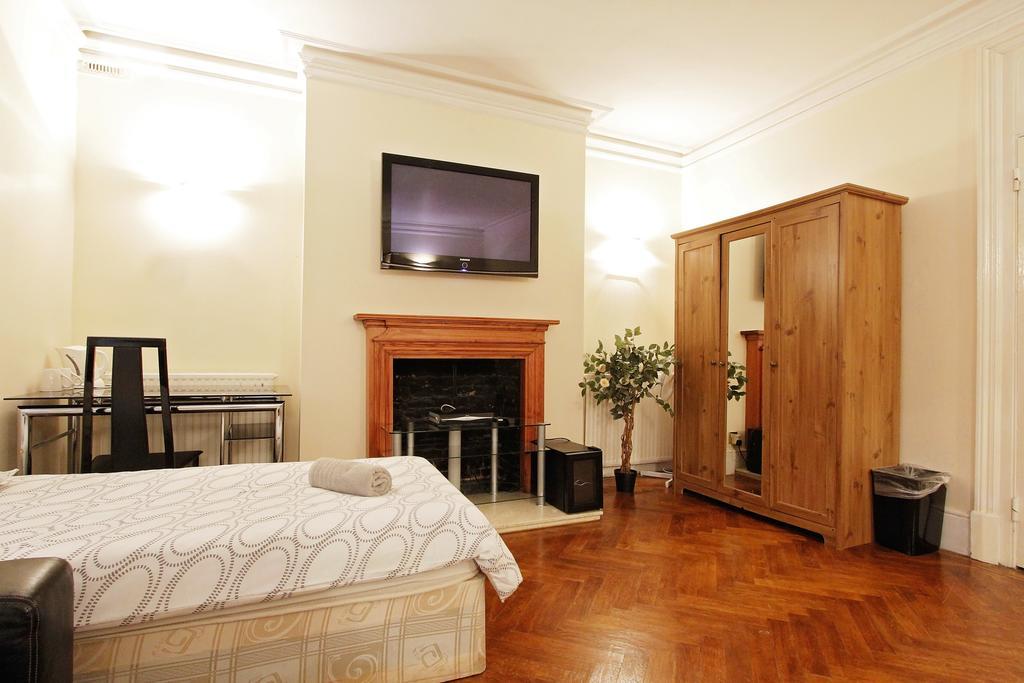 Hyde Park Serviced *