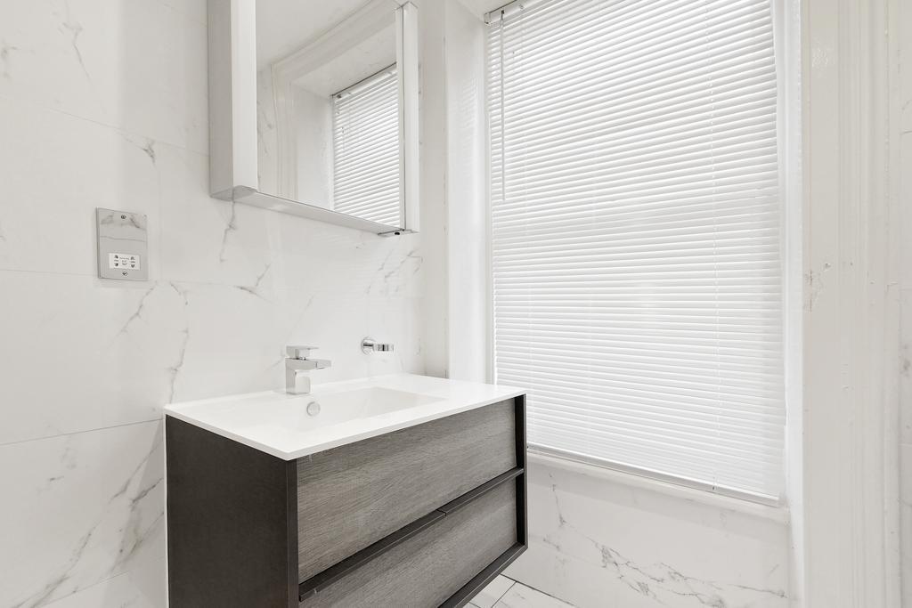 Hyde Park Serviced Apartment London