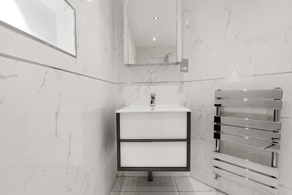 Hyde Park Serviced Apartment London