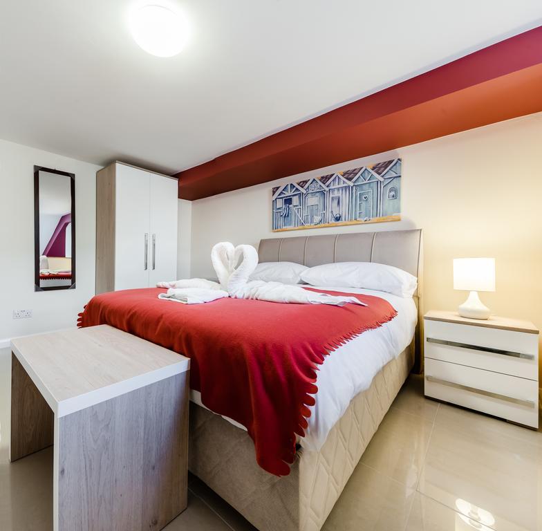 Commercial House Aparthotel London
