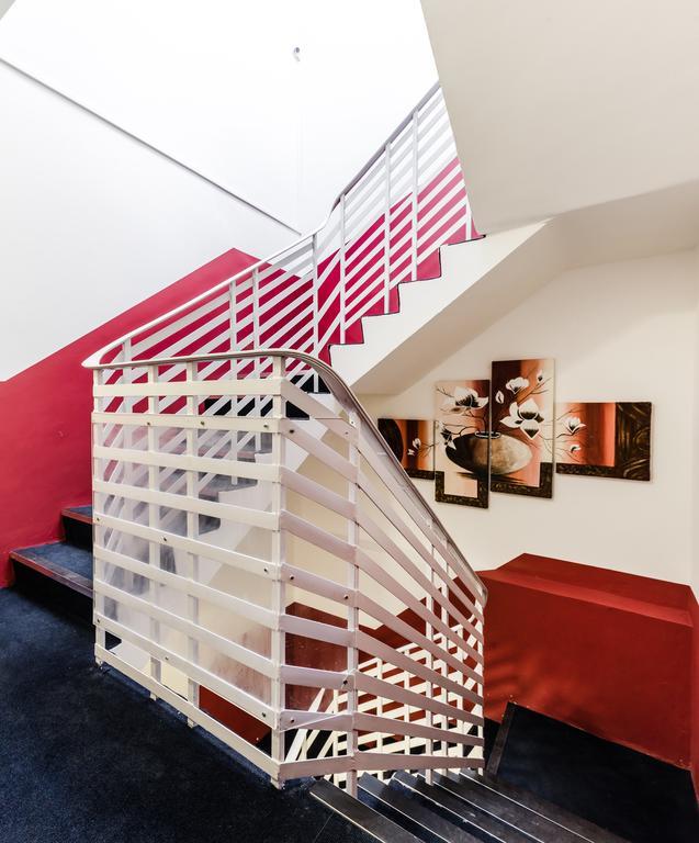 Aparthotel Commercial House 4*