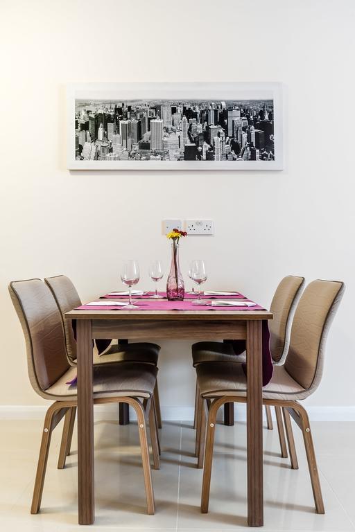 Aparthotel Commercial House 4*