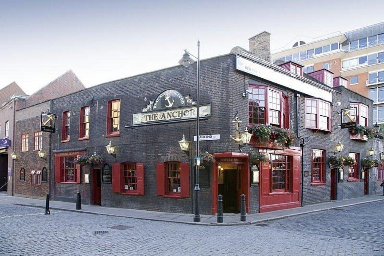 Premier Southwark Hotell 3*