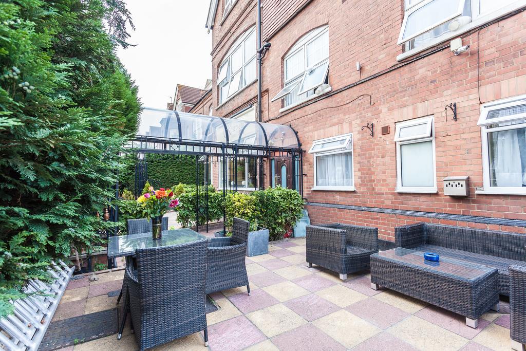 Roseview Alexandra Palace Hotel 3*