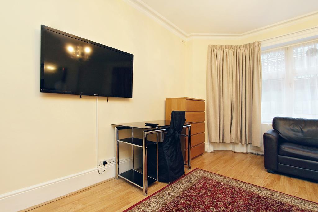 Hyde Park Serviced Apartment