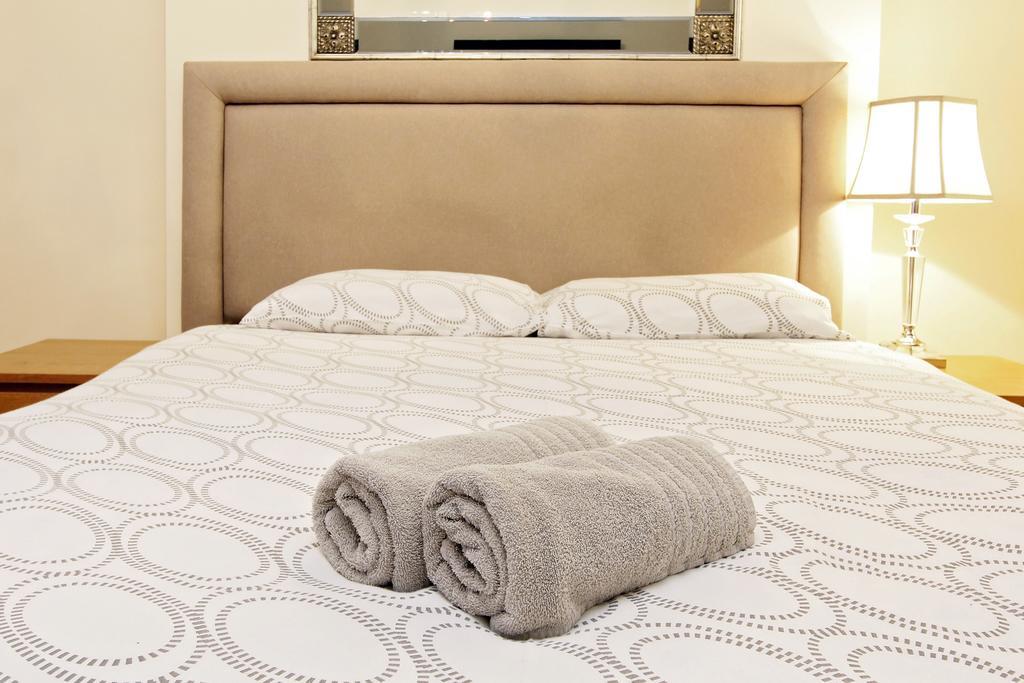 Hyde Park Serviced * London