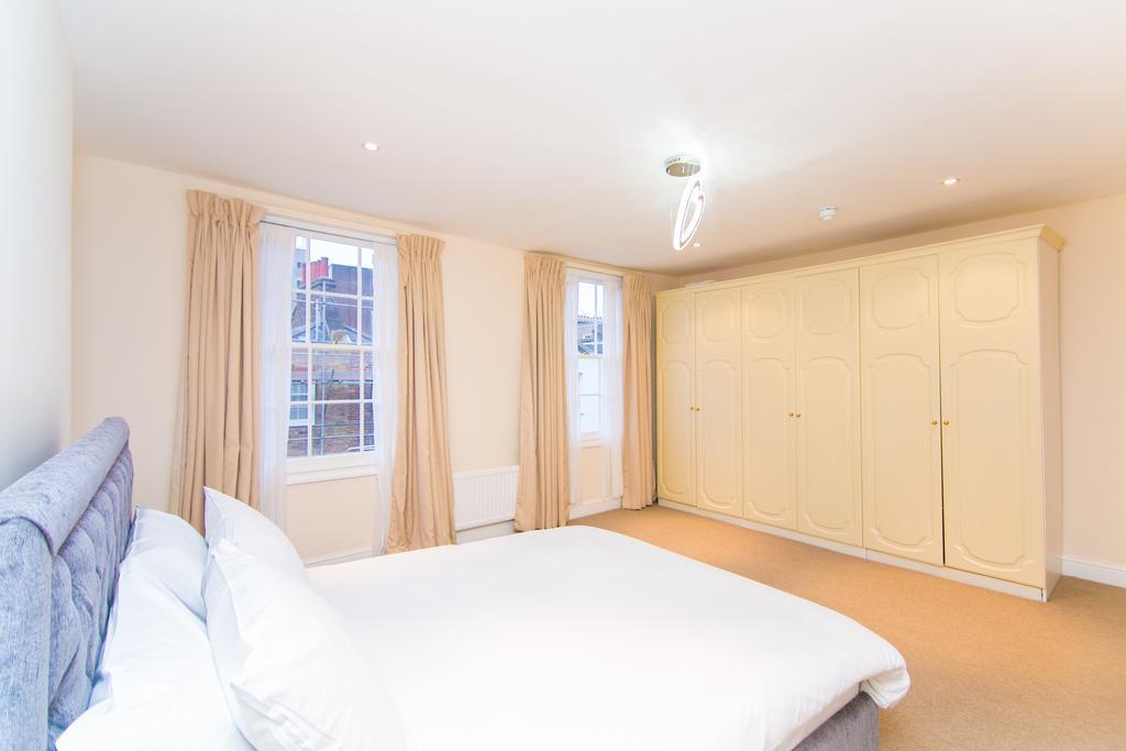 Primestay Baker Street Residences Apartment